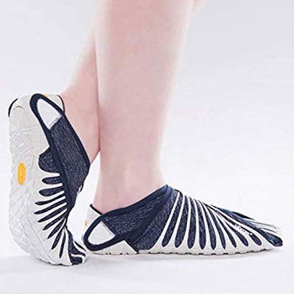 Vibram Unisex Furoshiki Walking Yoga Fitness Shoe Jeans Sz S In White/Navy Jeans